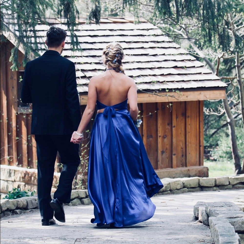 BEAUTIFUL ROYAL BLUE PROM DRESS